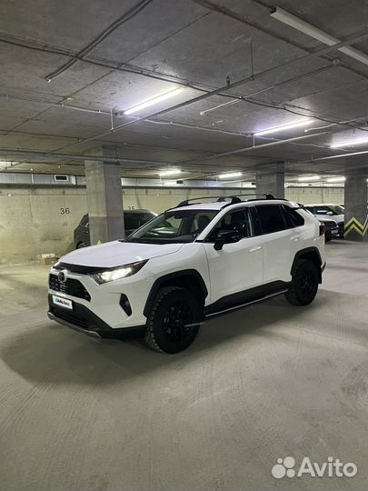 Toyota RAV4 2.5 AT, 2020, 64 000 км