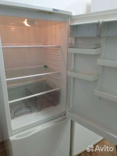 Холодильник б/у Атлант 160 см