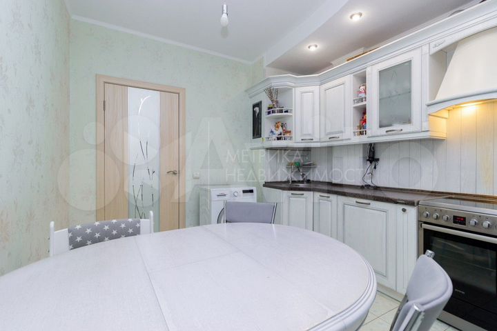 3-к. квартира, 82 м², 10/16 эт.