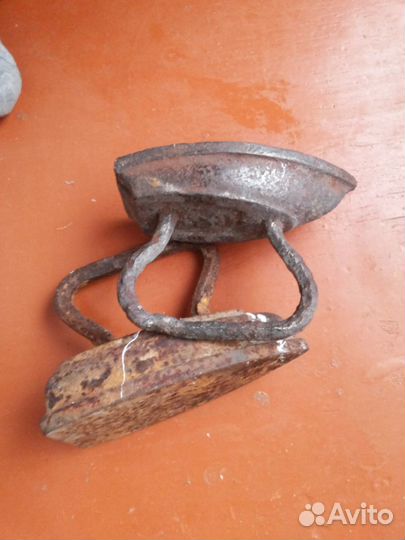 Старинные утюги