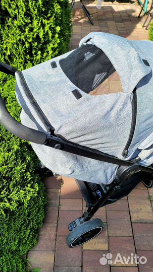 Прогулочная коляска britax romer