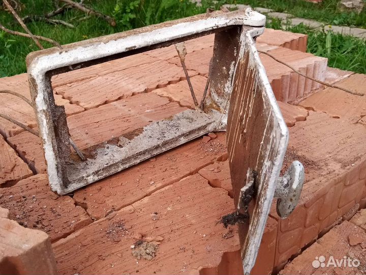 Дверца чугунная для печки