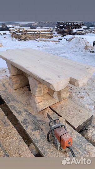 Стол из массива бревна