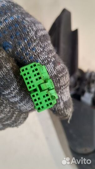 Зеркало боковое правое Volvo C30