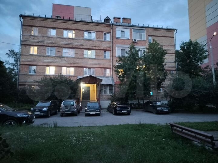 3-к. квартира, 83,8 м², 2/4 эт.