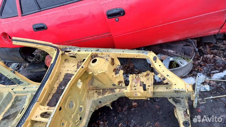 Четверть передняя левая. Daewoo Gentra. Lacetti