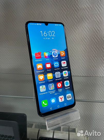 Смартфон Huawei Nova Y70 4/64