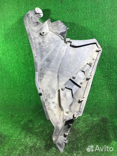 Облицовка боковая левая Irbis Grace 150