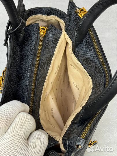 Сумка женская новая guess