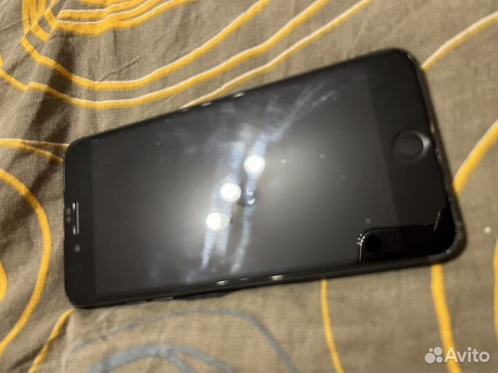 Телефон iPhone 7 plus