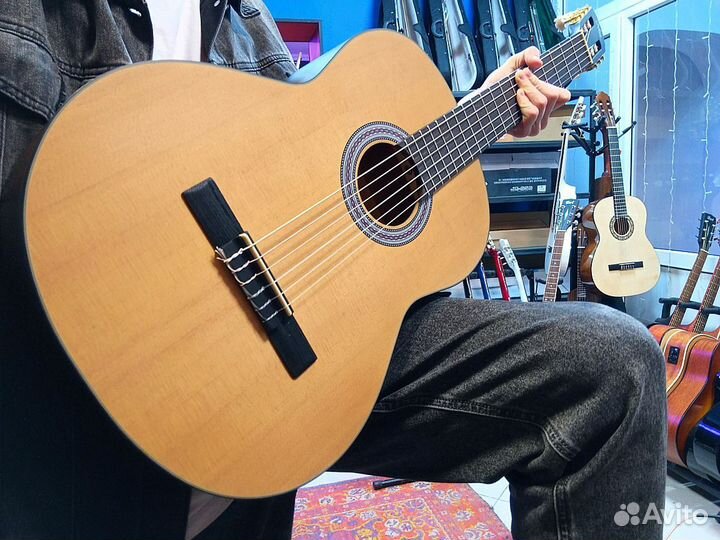 Классическая гитара Martin Romas 3930