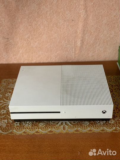 Xbox One s