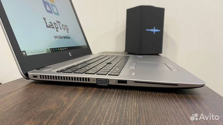 HP EliteBook 850 G3 - core i5 - 8Gb / 256Gb SSD