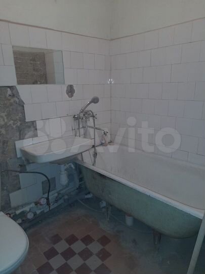 3-к. квартира, 60 м², 1/5 эт.