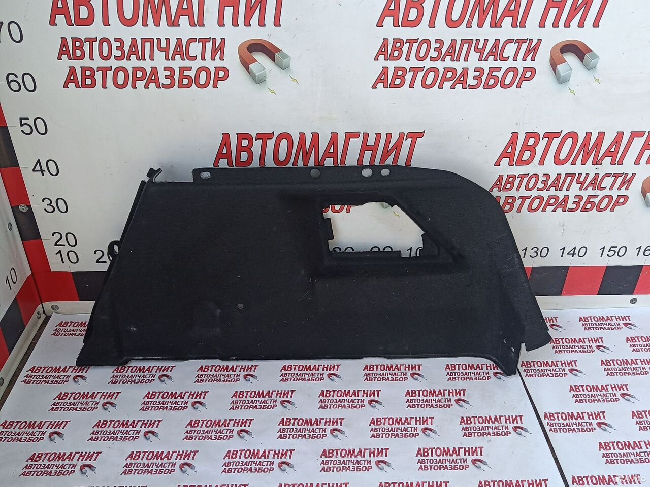 Обшивка багажника правая Рено Аркана