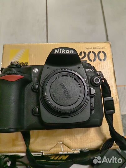 Зеркальный фотоаппарат nikon d200
