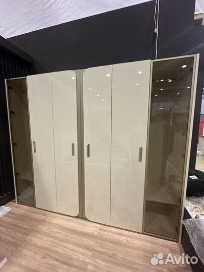 Шкаф распашной новый