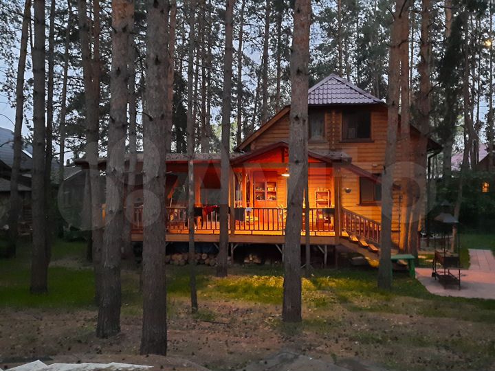 Дом 180 м² на участке 6 сот.