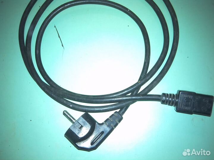 Кабель питания для компьютера