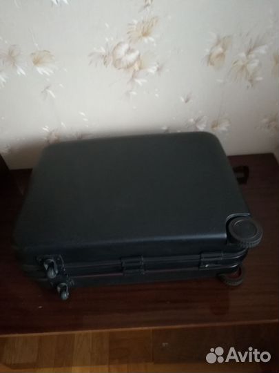 Чемодан-кейс