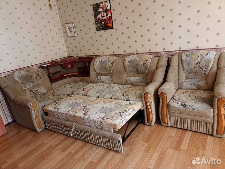 Угловой диван бу