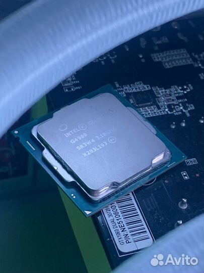 Процессор Celeron g4900