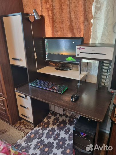 Компьютерный стол бу