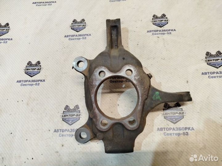 Кулак передний левый Nissan Qashqai J10