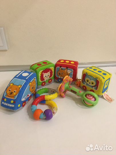 Игрушки для малыша (за все)