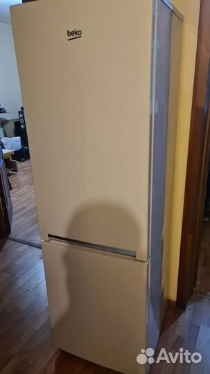 Холодильник Beko CNL 7270 новый