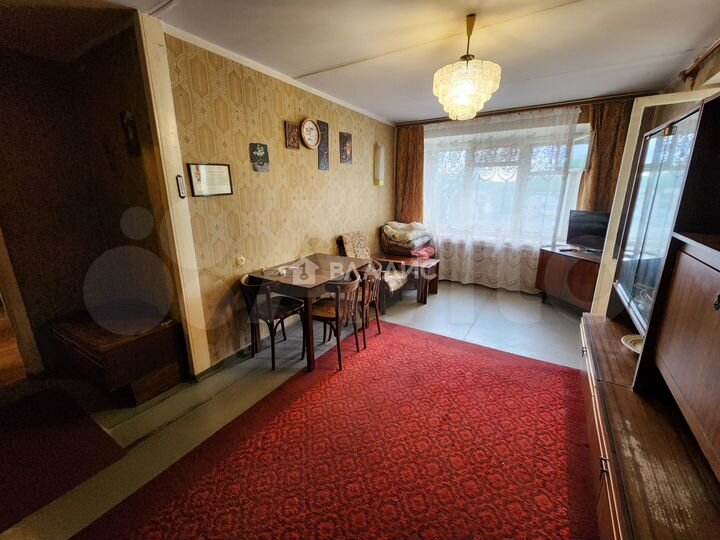 2-к. квартира, 43 м², 6/9 эт.