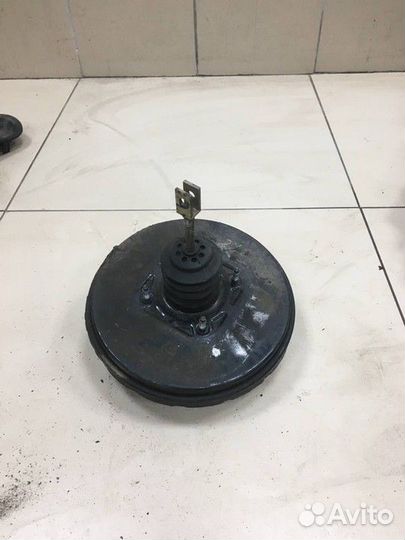 Усилитель тормозов вакуумный Renault Logan