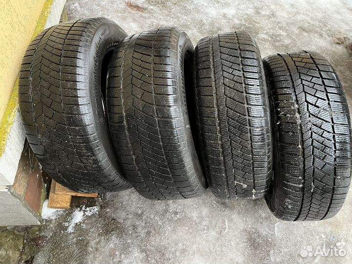 Continental ContiWinterContact TS 830 P 235/60 R18 и 255/55 R18 112V