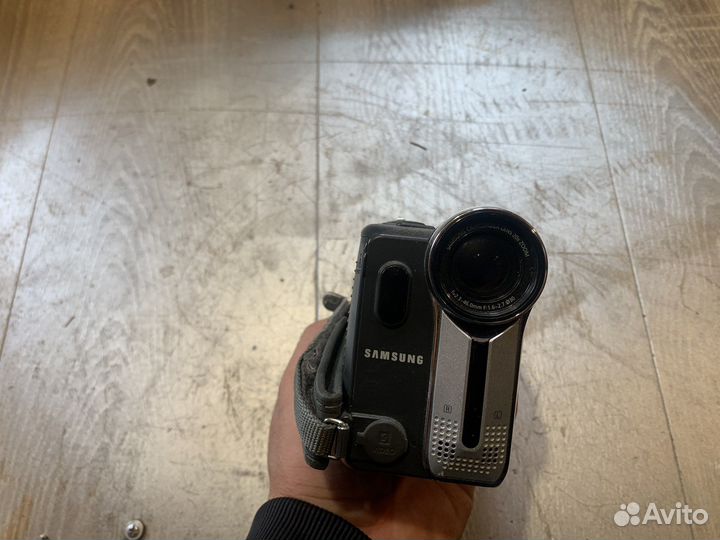 Видеокамера samsung