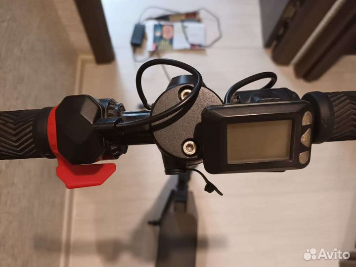 Электросамокат iconbit