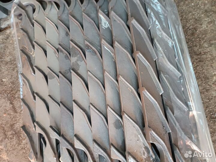 Колосники чугунные новые