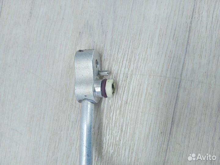 Трубка кондиционера BMW 7 F01/F02 рест. 2014