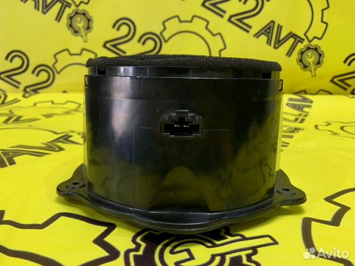 Динамик задний правый Audi A6 4F2 AUK 2004-2008