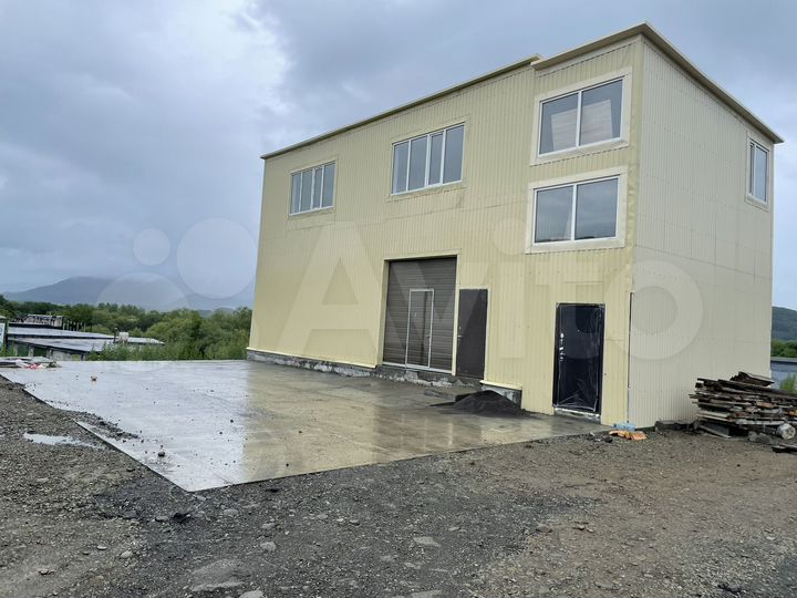 Склад, 318 м²