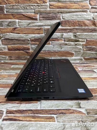 Ноутбук Lenovo Thinkpad T490s