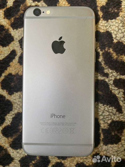 Телефон iPhone 6
