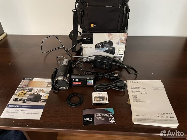 Видеокамера Sony HDR PJ420E