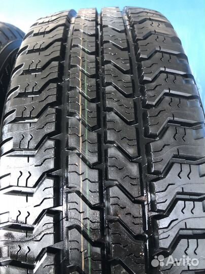 Goodyear Wrangler S4 235/70 R16