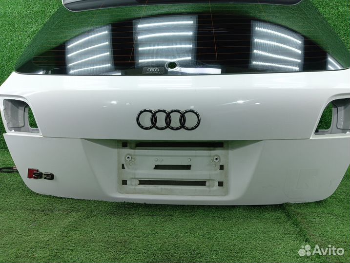 Дверь 5-я (дверь багажника) Audi S3 8P Код краски: