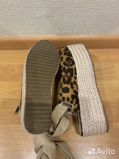 Босоножки, туфли 38