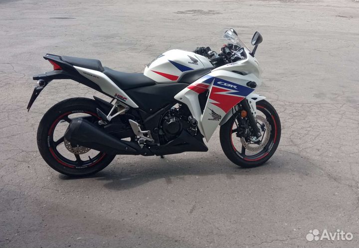 Honda CBR 250 RA