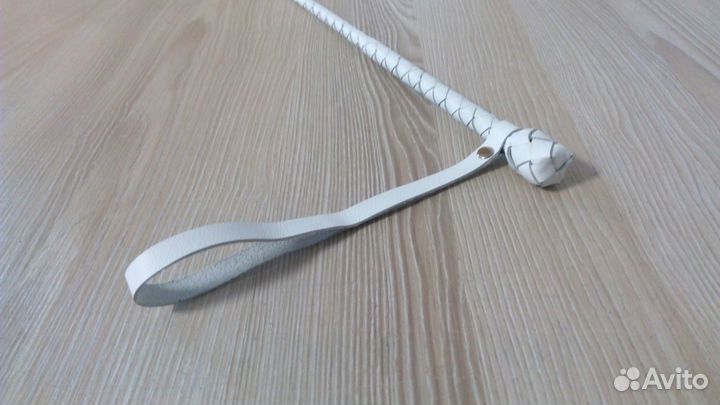 Стек / хлыст белый