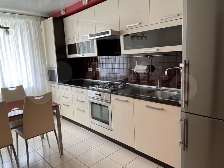 2-к. квартира, 63 м², 2/6 эт.