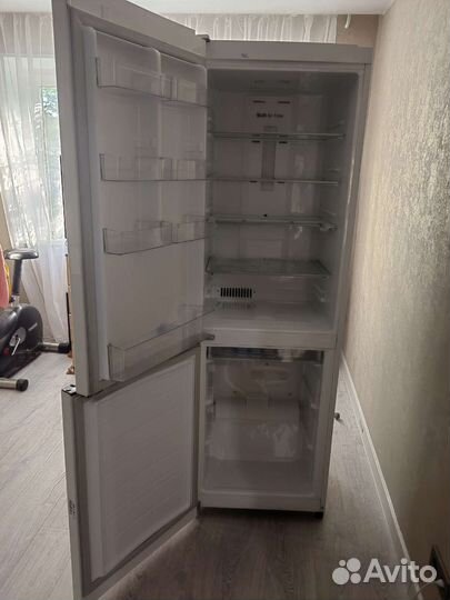 Холодильник на запчасти