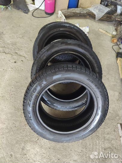 Pirelli Ice Zero FR SUV 215/60 R17 100T